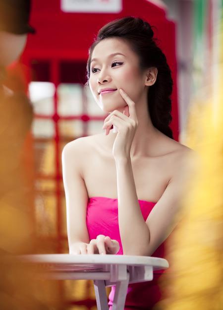 在办公室揉护士乳动漫图片